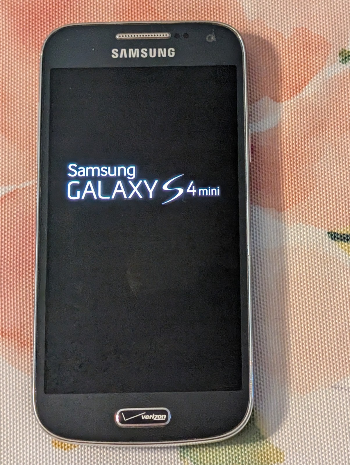 Samsung Galaxy S4 Mini 16 GB Black Mist (Verizon) with Original Box and Manuals