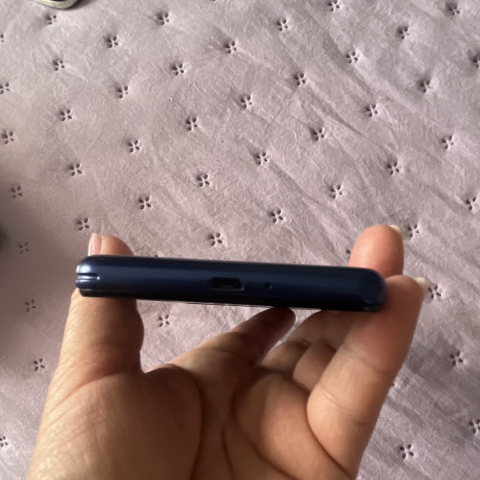 Alcatel Blue Bar Touchscreen Smartphone Micro USB Connectivity Cell Phone
