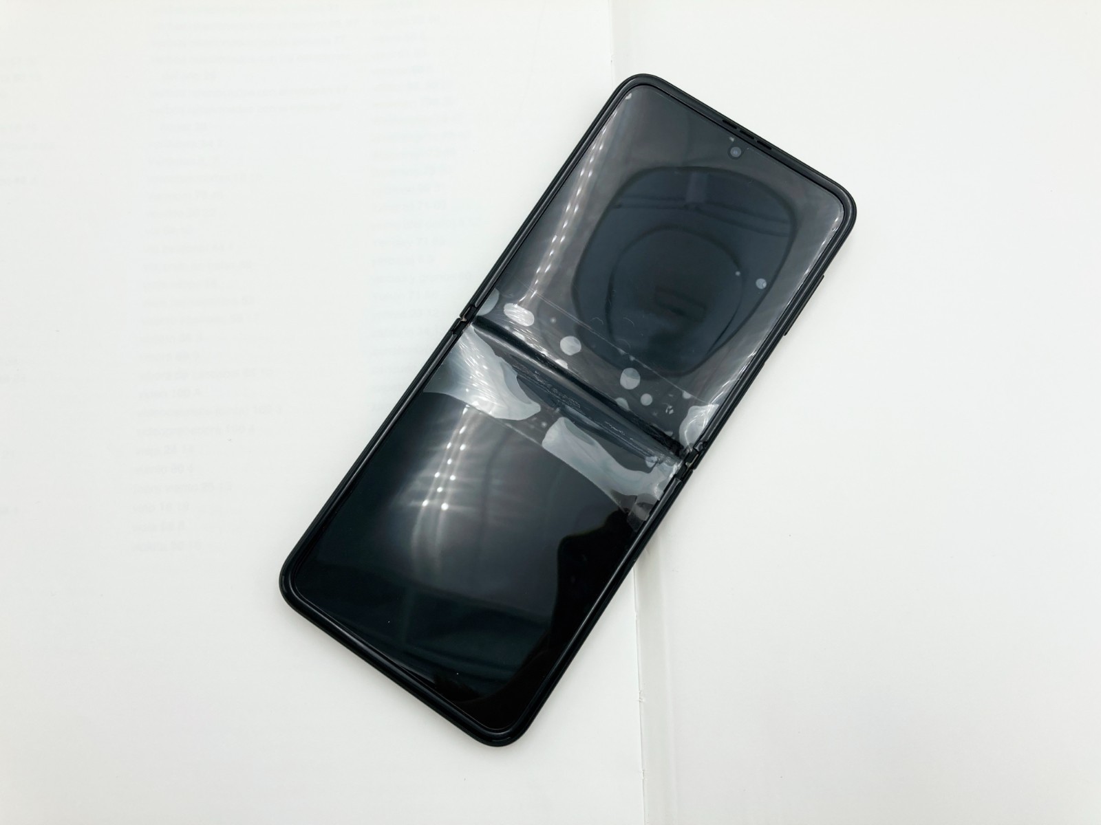 Samsung Galaxy Z Flip3 5G SM-F711U 128 GB For Parts non working internal screen