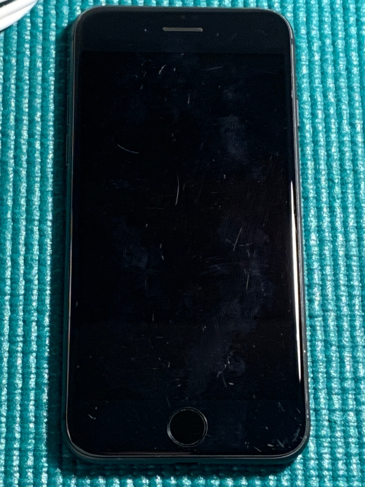 Apple iPhone 8 64GB Unlocked Smartphone Space Gray A1863 (CDMA + GSM)