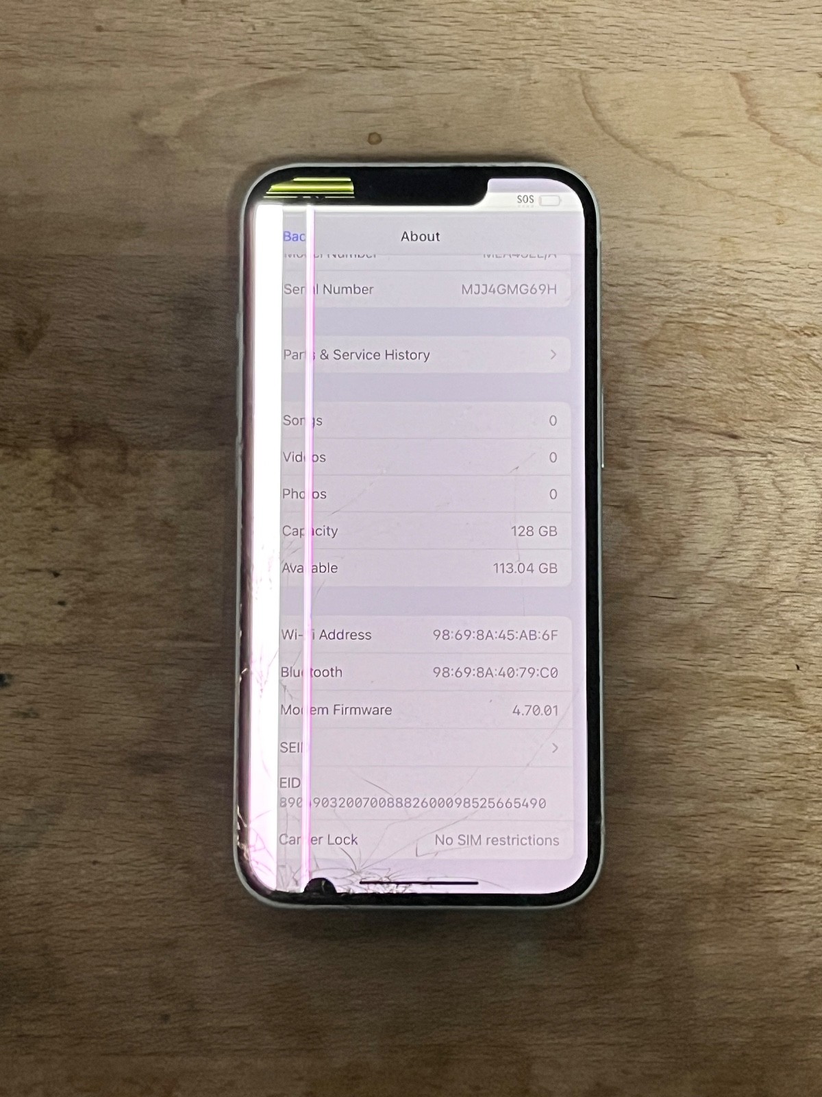 Apple iPhone 13 – 128 GB – Starlight (Unlocked) Smartphone, cracked front/back
