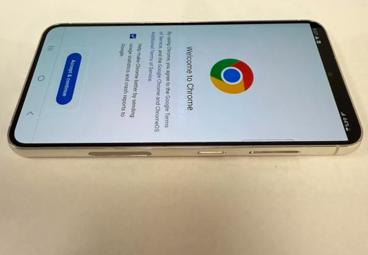 Samsung S911U Galaxy S23 128GB Cream Verizon Visible Shadow Screen