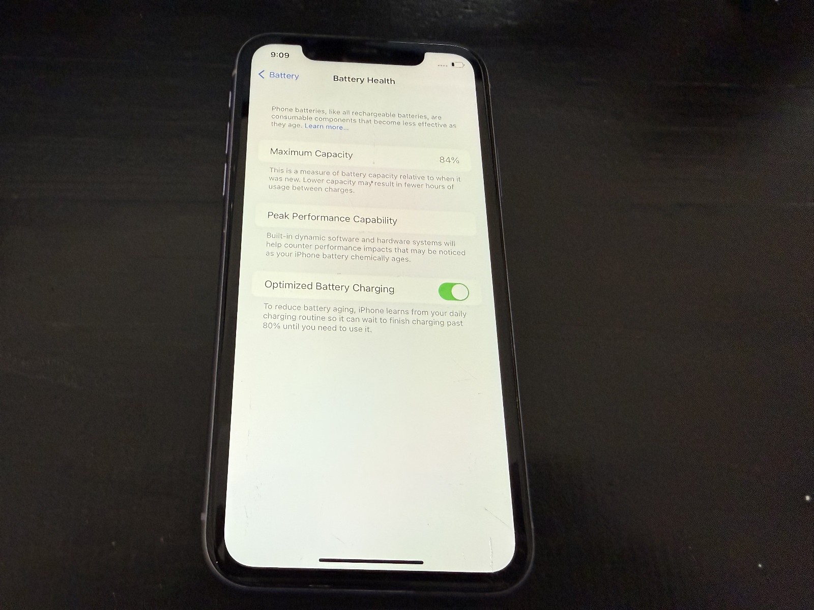 ** Factory Unlocked Apple iPhone 11 64GB PURPLE **