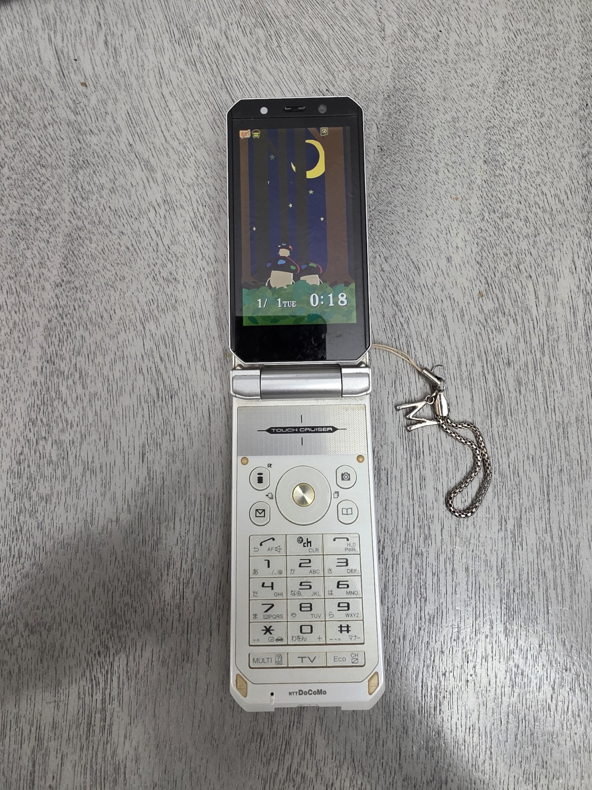 Sharp Aquos Docomo SH905iTV Japanese Flip Phone VIERA Keitai Mobile Phone – 2008