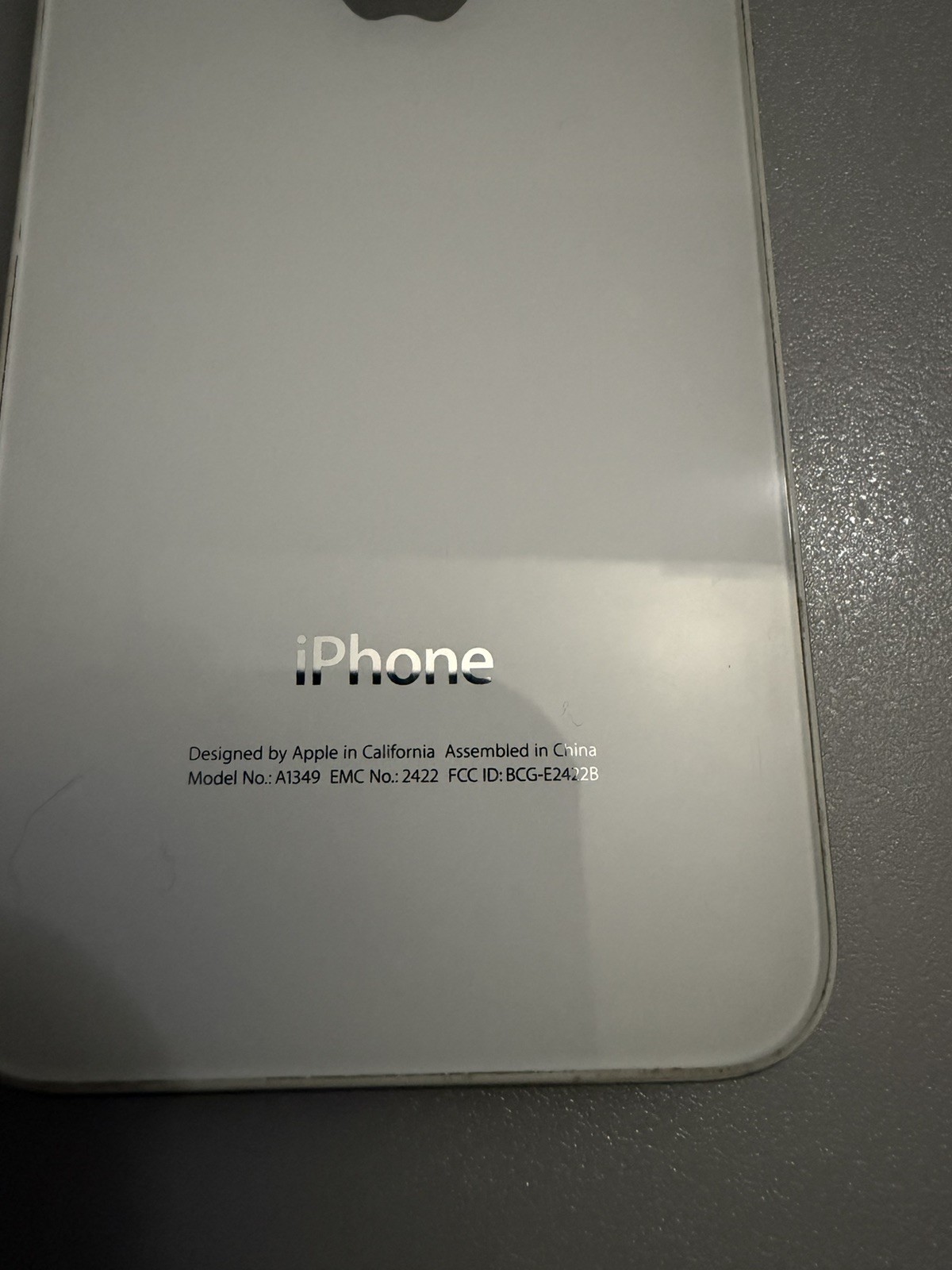 (2) A1349 Apple iPhone 4/4s Black/White plus parts