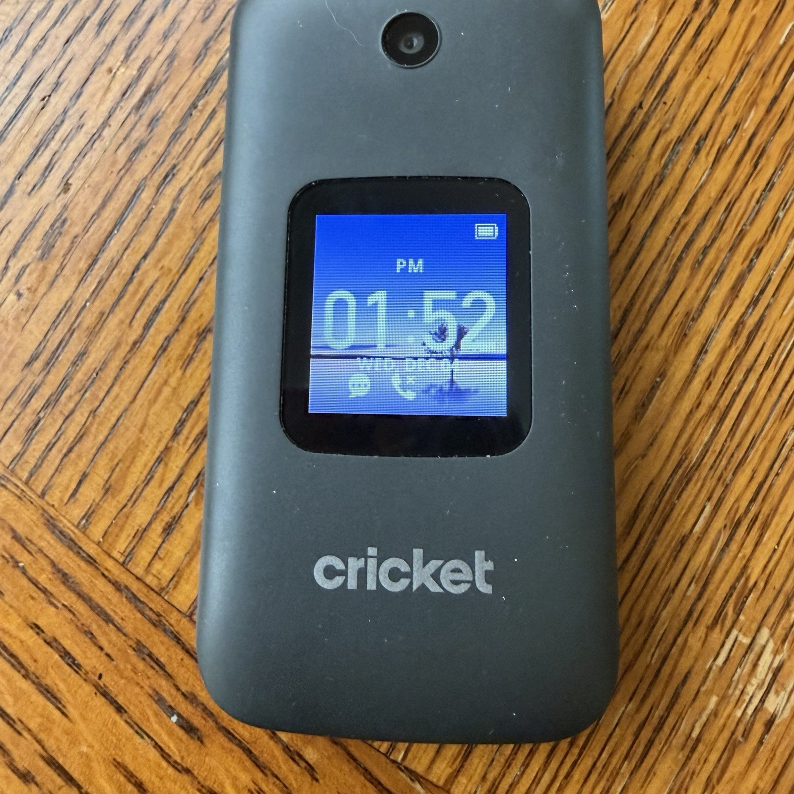 Alcatel SmartFlip 4052C Gray Cricket 4G LTE Cellular Flip Phone Never Used