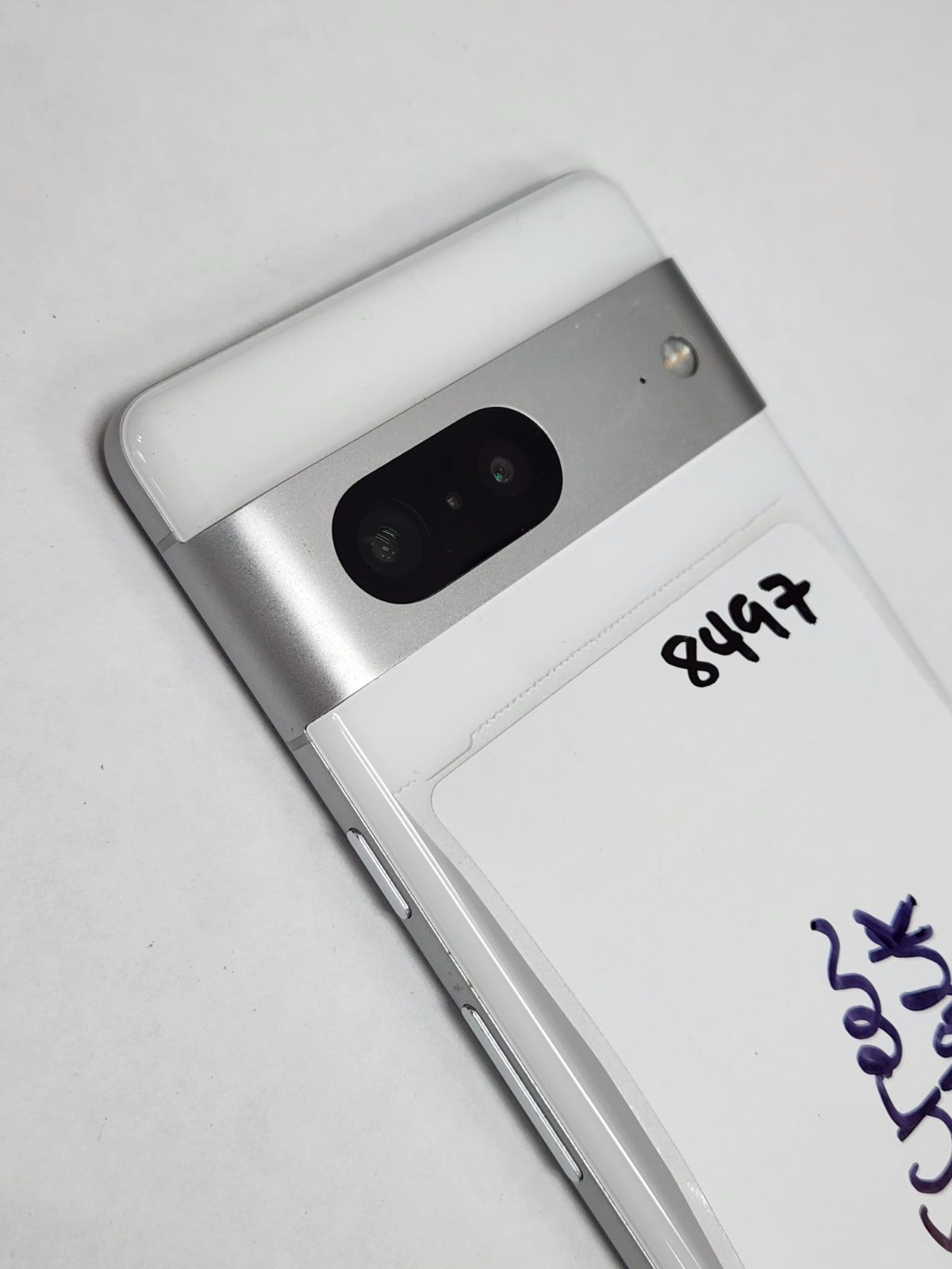 DEFECTIVE – Google Pixel 7 – 128GB – White – Unknown- 8497