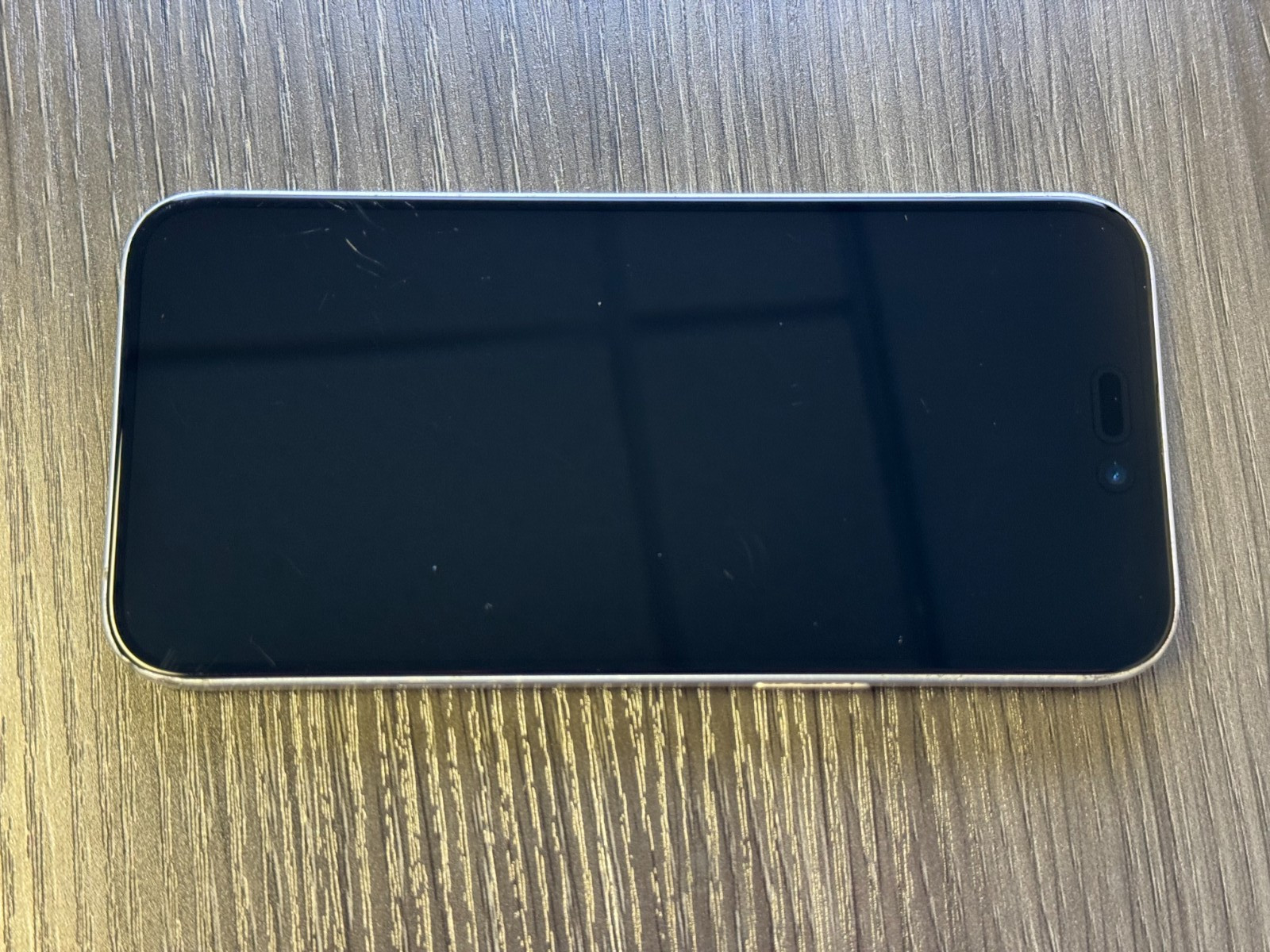 Apple iPhone 16 Plus – 128 GB – White (Unlocked) Read Description
