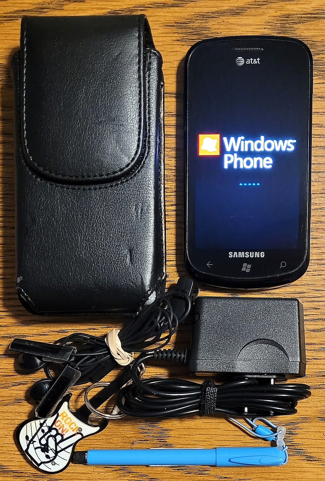 Samsung Focus SGH-i917 – Gray ( AT&T / Unlocked ) Very Rare Windows Smartphone