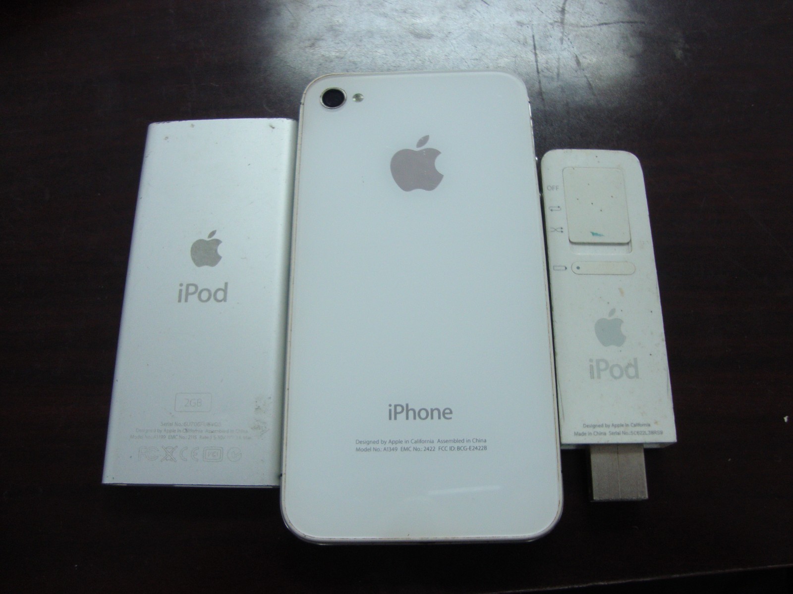 Vintage Apple Lot iPhone 4S iPod Nano 2nd Gen iPod Shuffle For Parts Or Repair