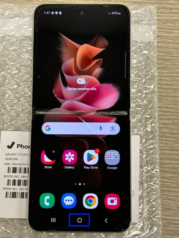 Samsung Galaxy Z Flip3 5G SM-F711U 128GB Cream (Verizon) Unlocked -Screen issues