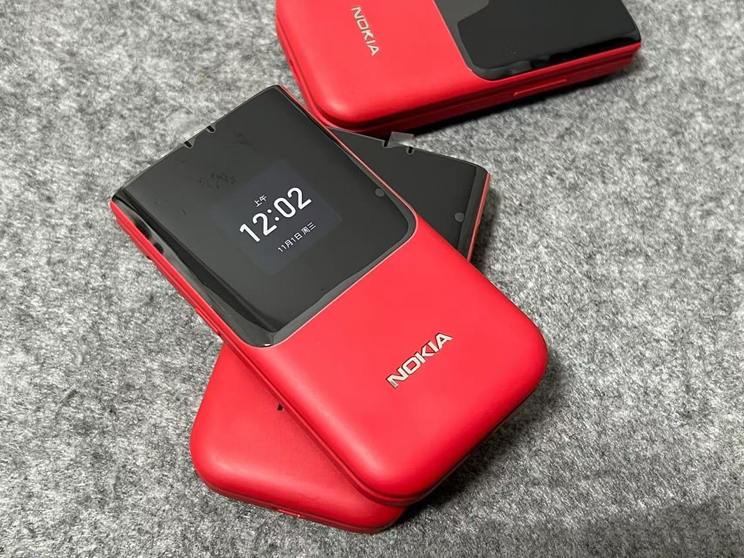 Nokia 2720 Flip 4GB Black/Gray/Red (Unlocked) Bluetooth Big Buttons Cellphone