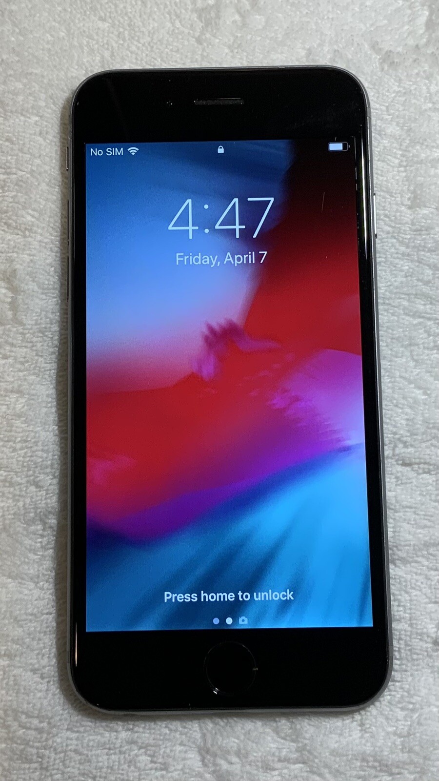 Apple iPhone 6 – 16GB – Space Gray (Unlocked) A1549 (CDMA + GSM)