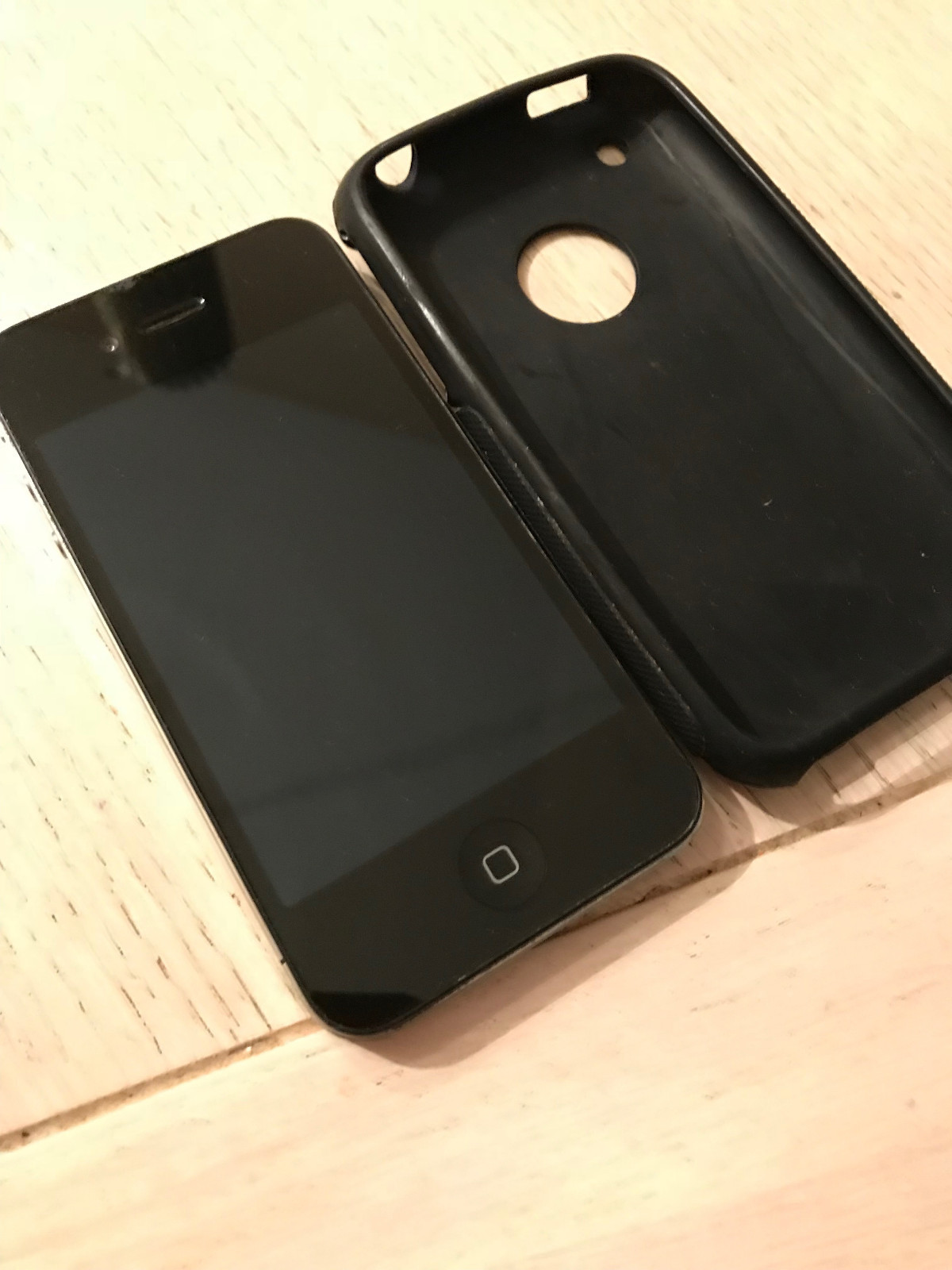 Apple iPhone 4 – 16 GB Smartphone (MC603LL/A) AT&T | Black | A1332