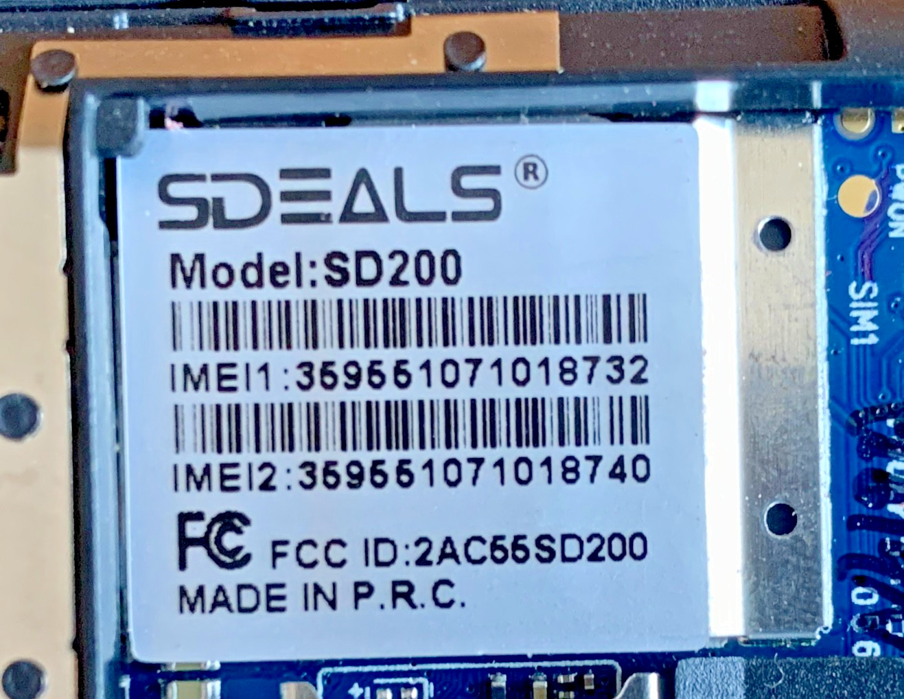 SDEALS SD200 – Unlocked 32 MB Rare Cellphone Dual SIM FM Radio NEW