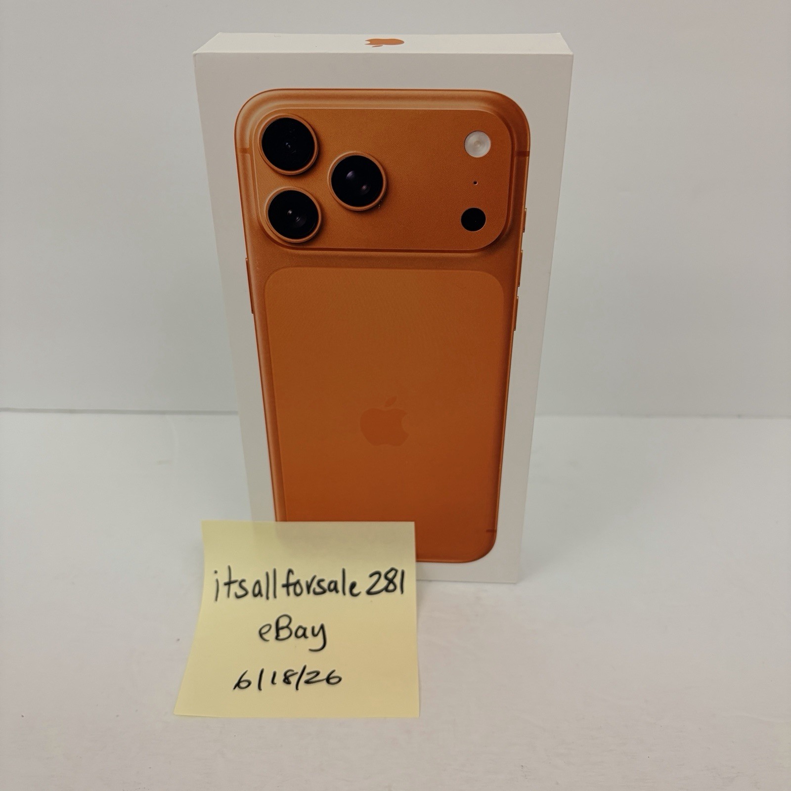BRAND NEW SEALED iPhone 17 Pro Max Unlocked 256gb Cosmic Orange