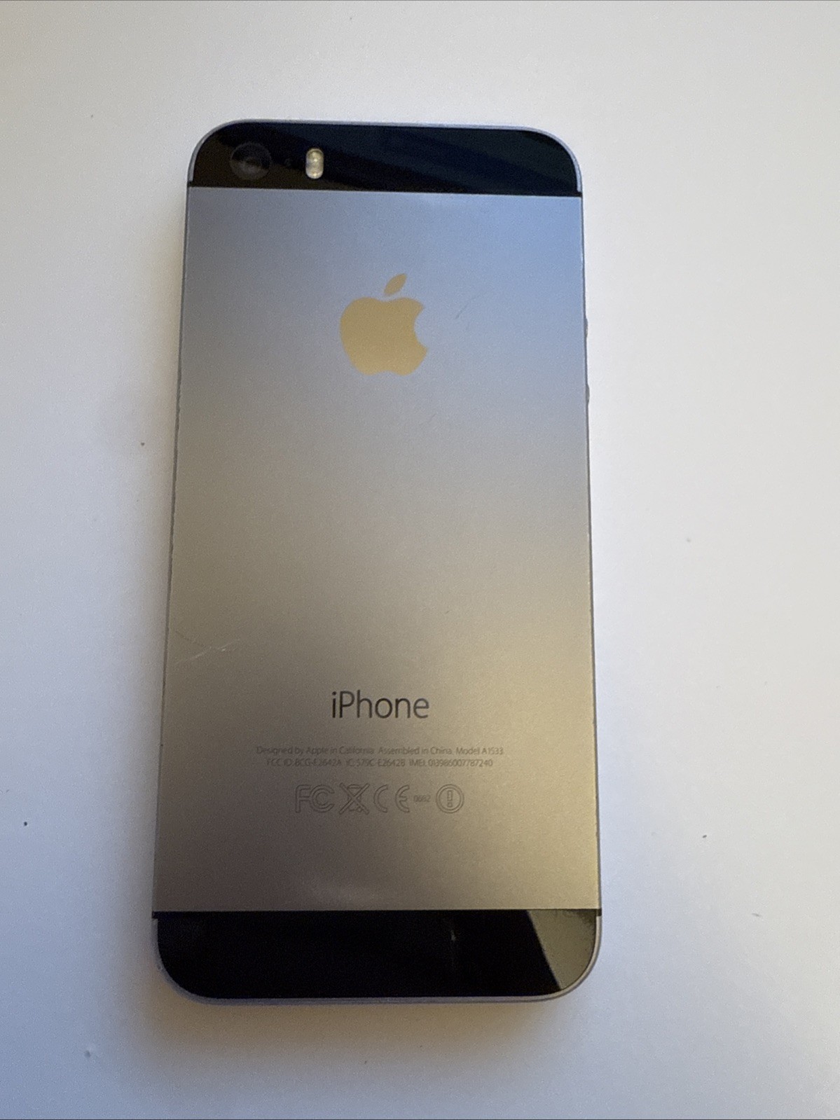 Apple iPhone 5s 16 GB Space Gray (Unlocked) iOS 10.3.3 Very Good Condition A1533