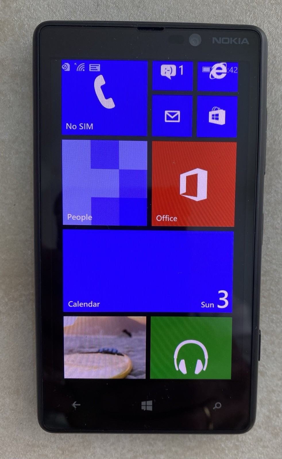 Nokia Lumia 820 8gb Window Smartphone Black