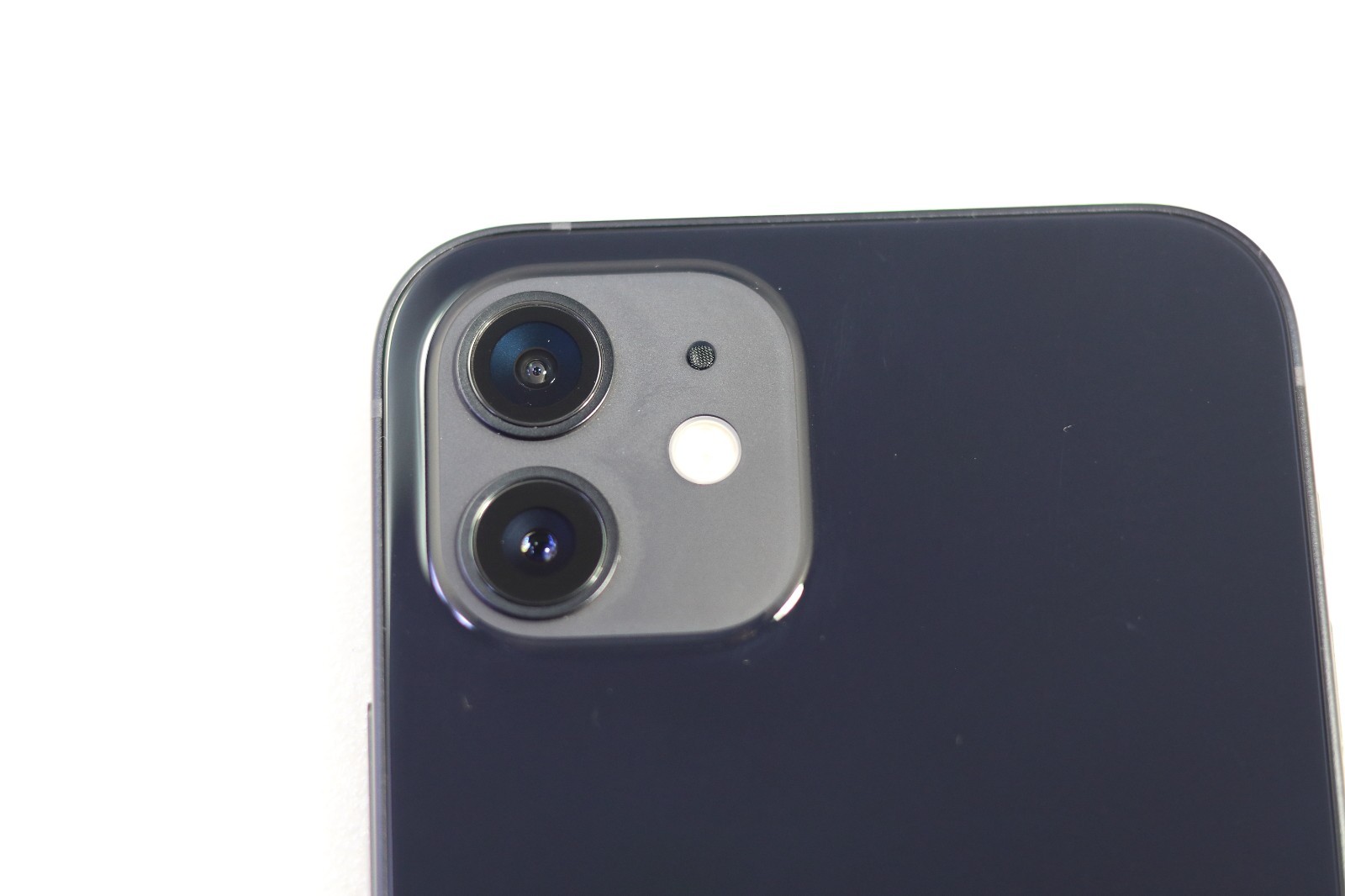 Apple iPhone 12 – 64GB – Black (Unlocked) BRAND NEW CONDITION – NEVER USED