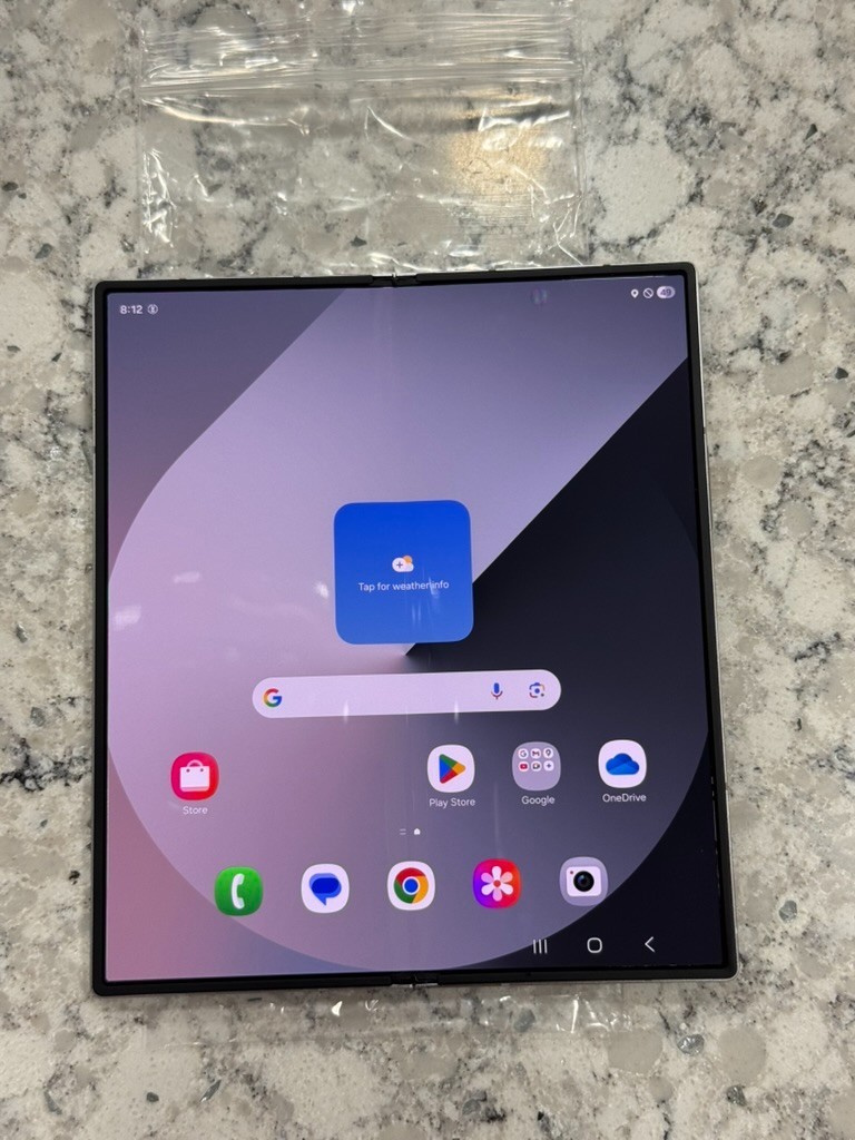 Samsung Galaxy Z Fold 6 5G SM-F956U1 256GB UNLOCKED SILVER – EXCELLENT A GRADE